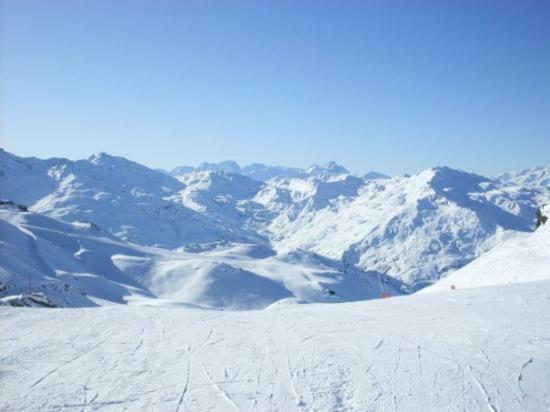 2 Pieces Garage Dans Pied Pistes *